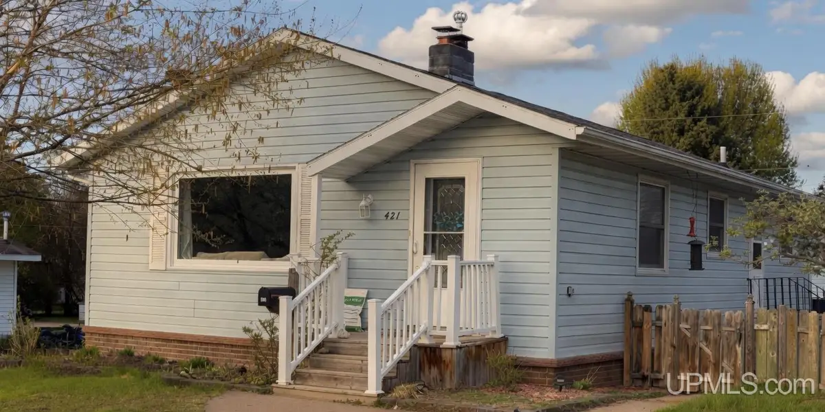 421 Lawrence, Kingsford, MI 49802 - #1