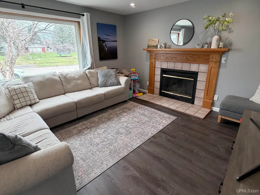 421 Lawrence, Kingsford, MI 49802 - #3
