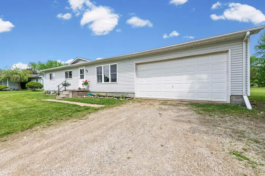 102 Charles, Capac, MI 48014 - #2