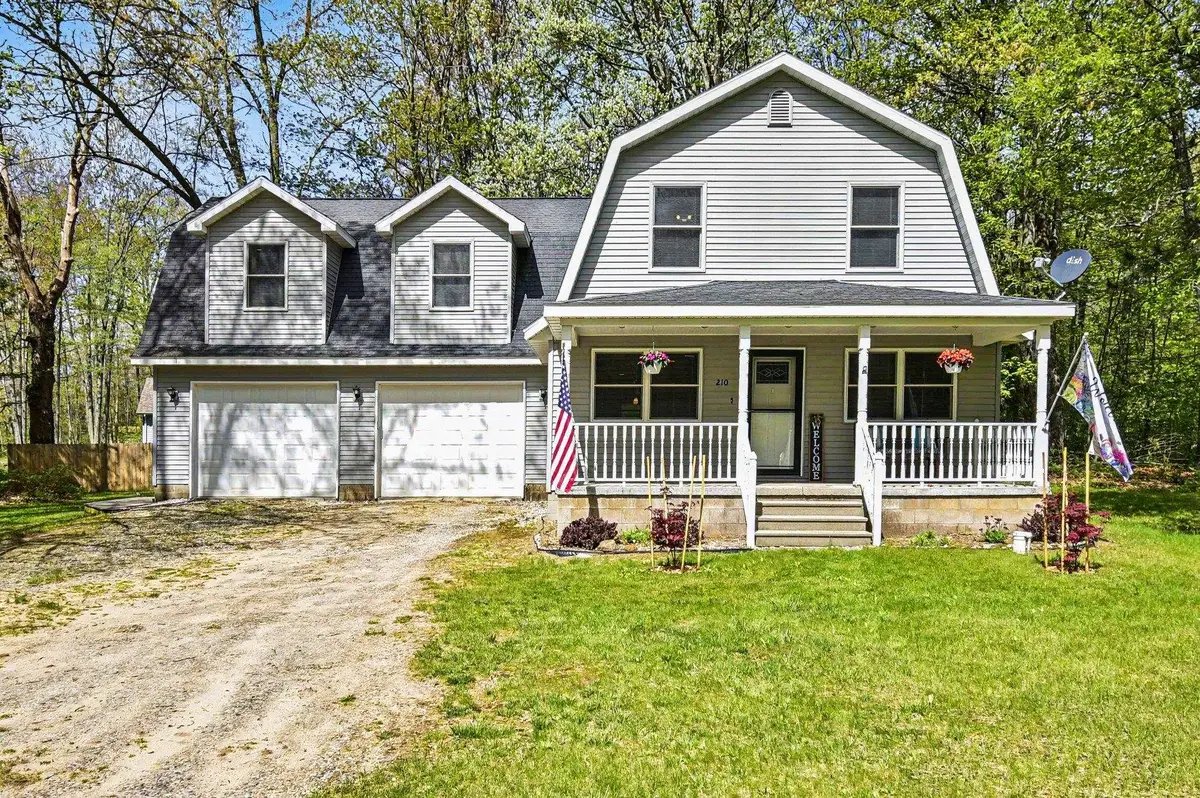 210 Whitebirch, Houghton Lake, MI 48629 - #1