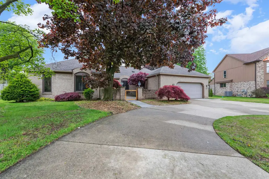 13825 Woodsett, Shelby, MI 48315 - #3