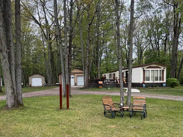 2245 Edgewood, Farwell, MI 48622