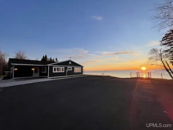 57275 Lakeshore, Calumet, MI 49913