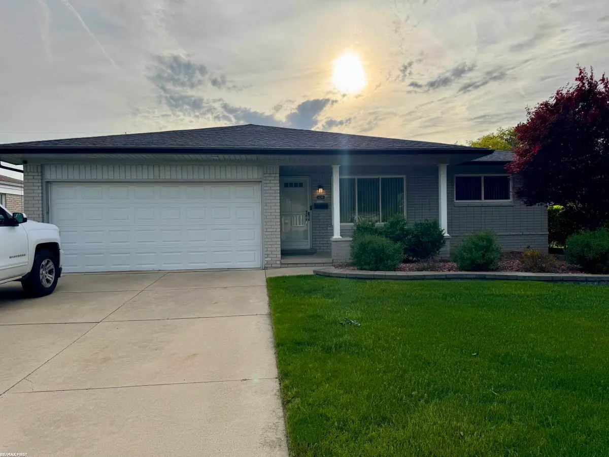 34391 Brookshire, Sterling Heights, MI 48312 - #1