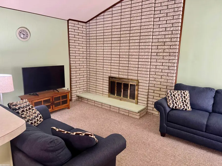 34391 Brookshire, Sterling Heights, MI 48312 - #3