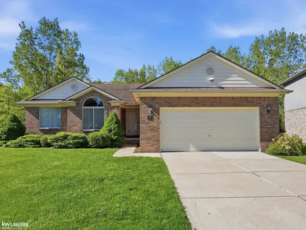51927 Copper Creek, Chesterfield, MI 48047