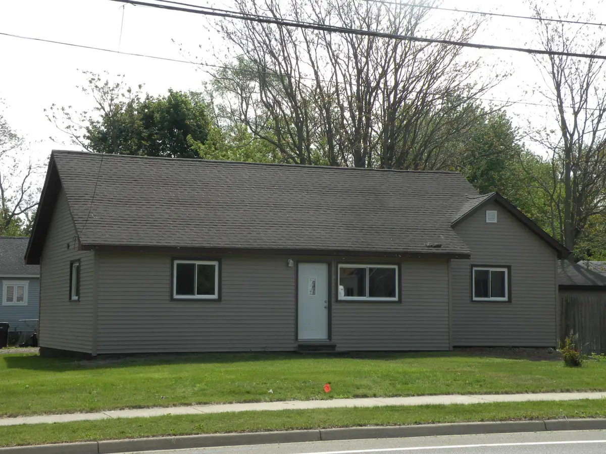 1007 S Shiawassee, Owosso, MI 48867 - #1