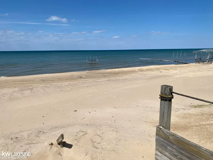 5825 Oak Pointe, Caseville, MI 48725 - #2