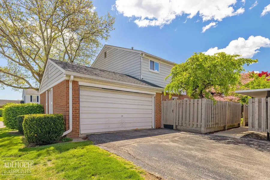 1050 Woodbridge, Saint Clair Shores, MI 48080 - #3