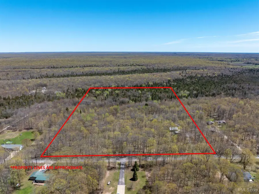 N7776 Carmody, Munising, MI 49862 - #2