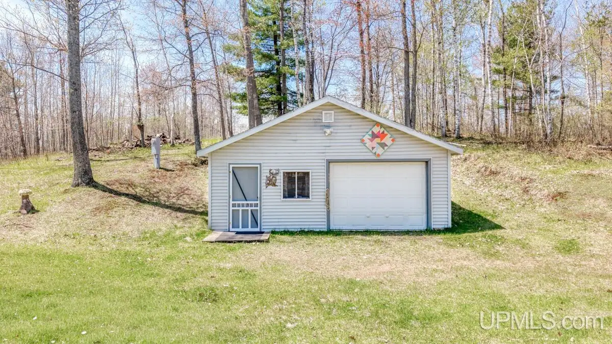 3625 N Frog Lake, Florence, WI 54121 - #1