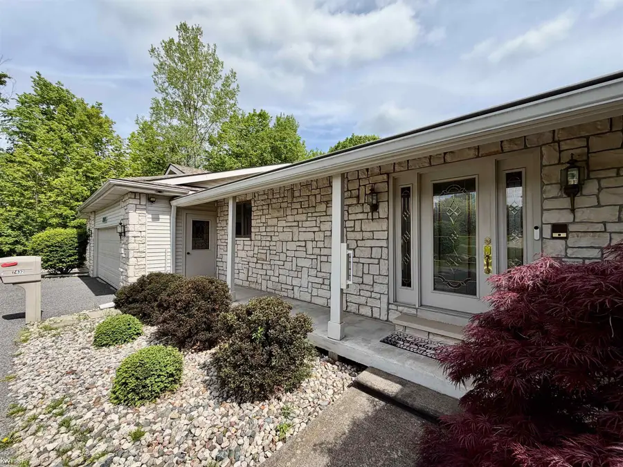 7432 River, Flushing, MI 48433 - #3