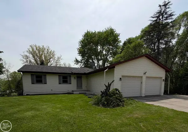 4063 N River, Fort Gratiot, MI 48059