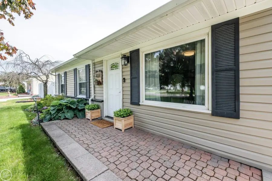 3227 Avon Manor, Rochester Hills, MI 48307 - #2