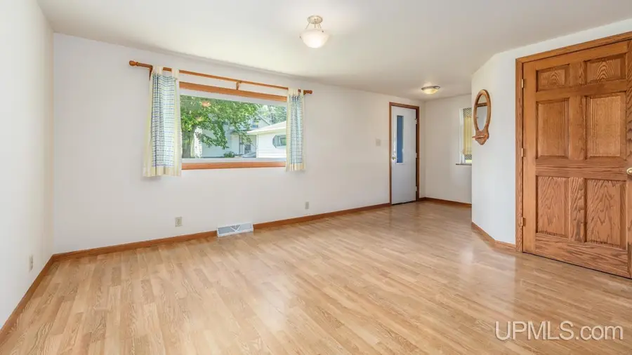 801 N Kimberly, Iron Mountain, MI 49801 - #2