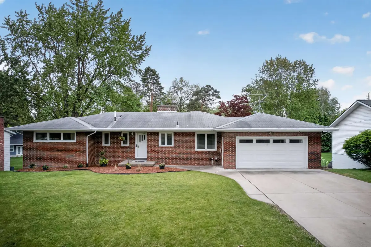 6 Burrell, Midland, MI 48640 - #1
