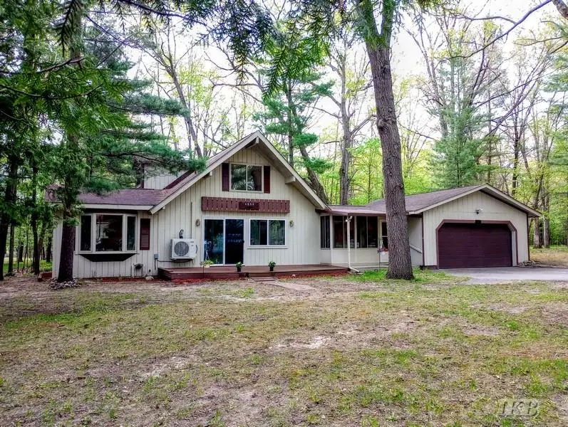 4656 Lancelot, Gladwin, MI 48624 - #1
