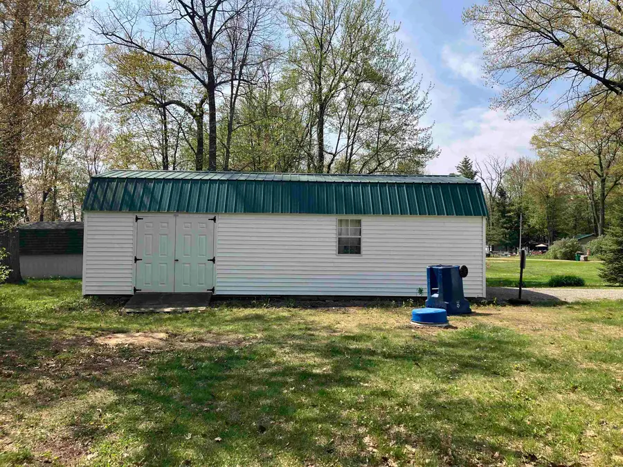 4886 Maplewood, Harrison, MI 48625 - #3