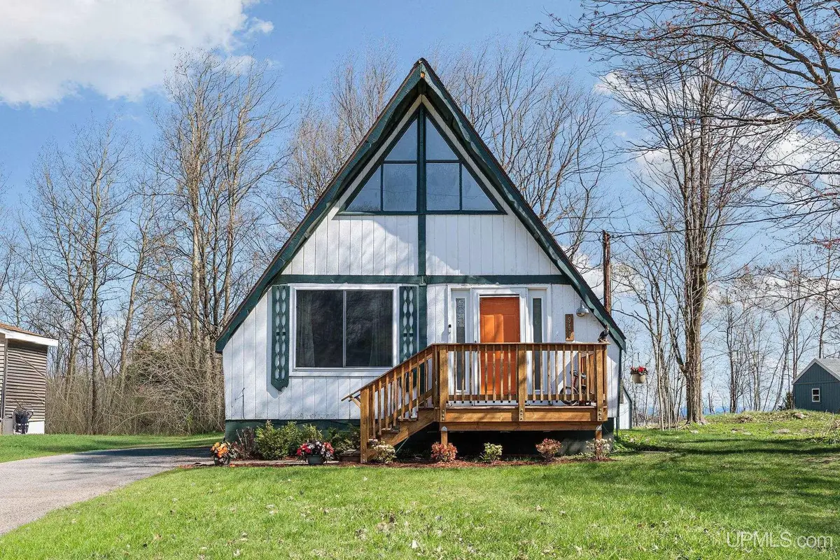 940 Sherman, Marquette, MI 49855 - #1