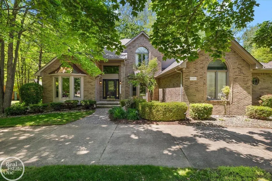 53291 Shanelle, Shelby, MI 48315 - #2