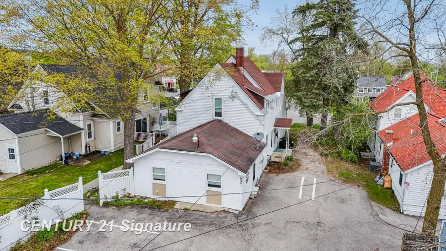 607 W Front, Traverse City, MI 49684 - #3