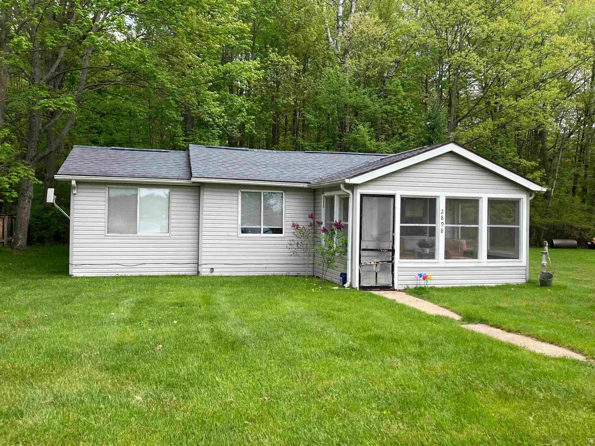 2898 Lakeshore, Gladwin, MI 48624 - #1