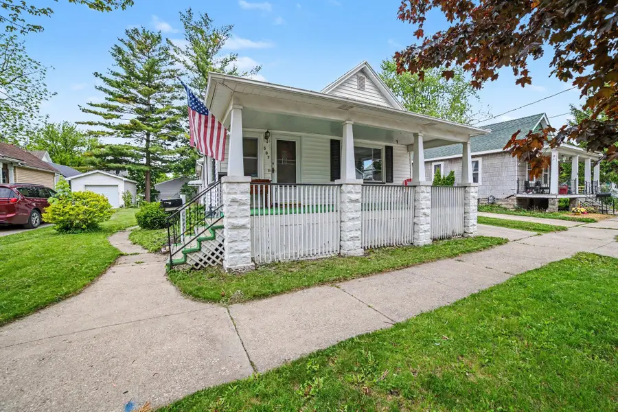 307 N Warner, Bay City, MI 48706 - #3