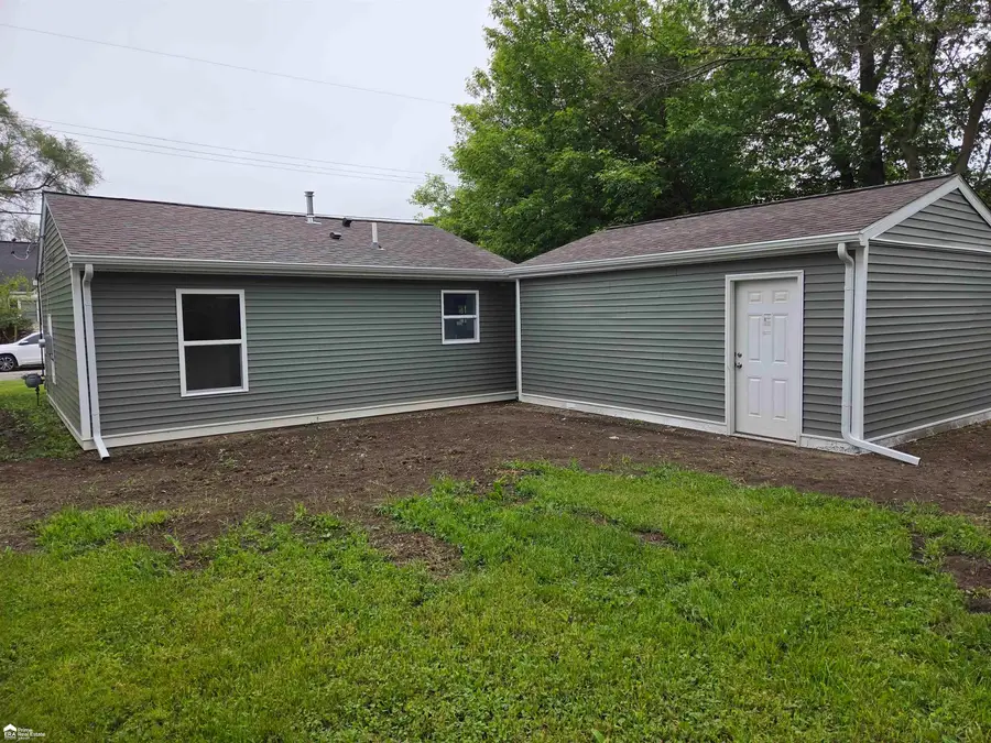 1358 Donovan, Burton, MI 48529 - #3