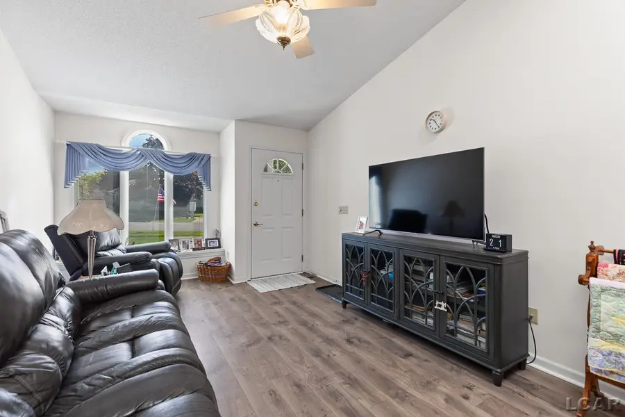 729 Clark #30, Tecumseh, MI 49286 - #3