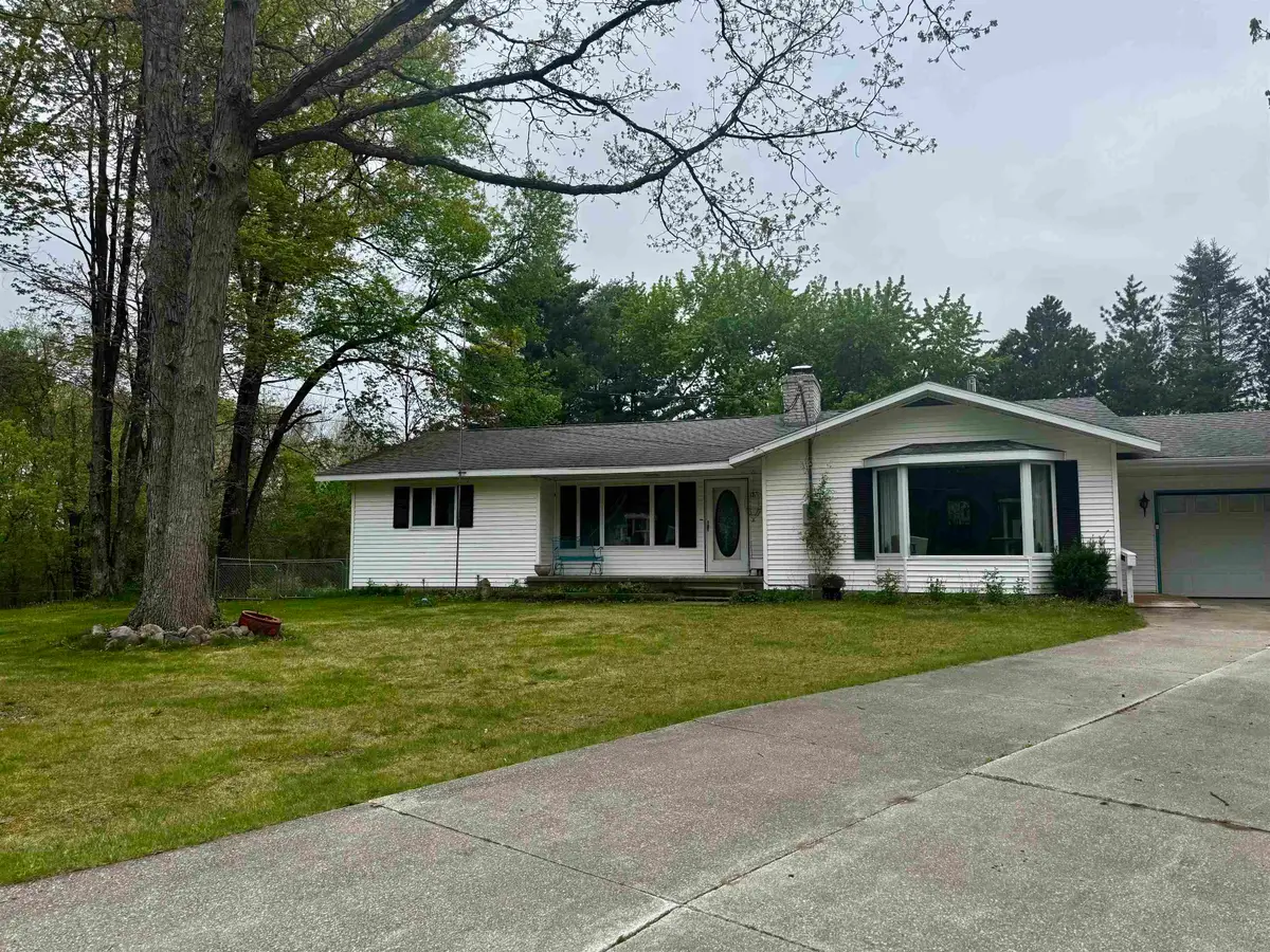 2881 Dean, Harrison, MI 48625 - #1