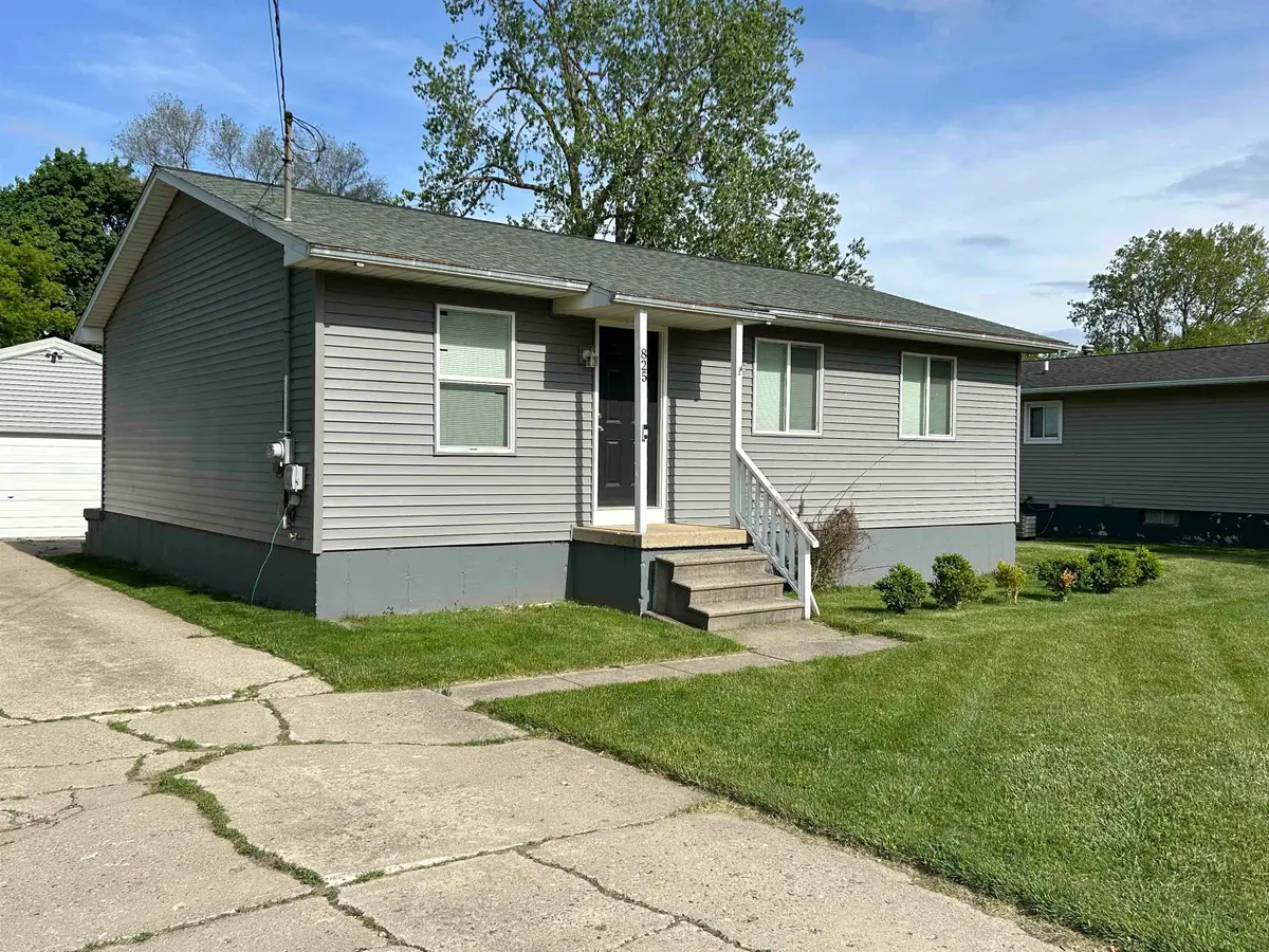 825 S Chestnut, Owosso, MI 48867 - #1