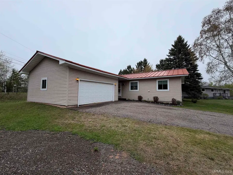 1155 Ninth, Ishpeming, MI 49849 - #2