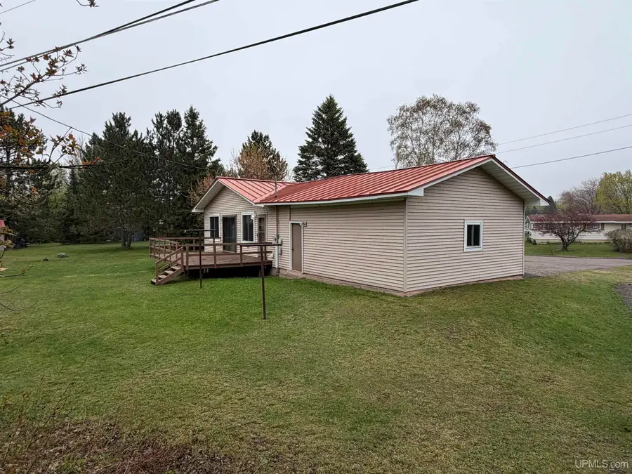 1155 Ninth, Ishpeming, MI 49849 - #3