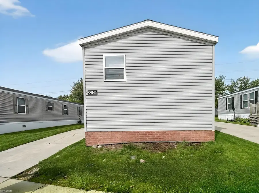 38045 Ducharme, Clinton Township, MI 48038 - #2