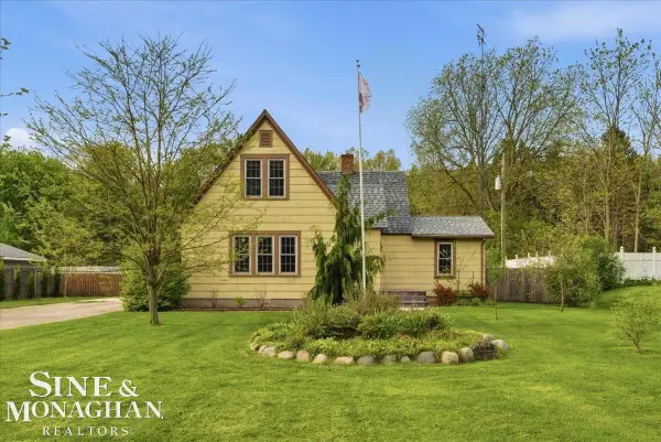 4055 Elaine, Port Huron, MI 48060