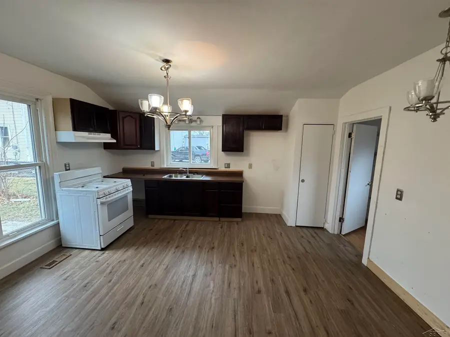 709 Atwater, Saginaw, MI 48601 - #3
