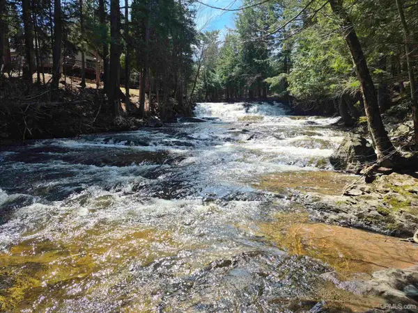 12 Acres Salmon, L'Anse, MI 49946