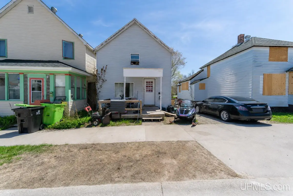 115 Chestnut, Munising, MI 49862 - #1