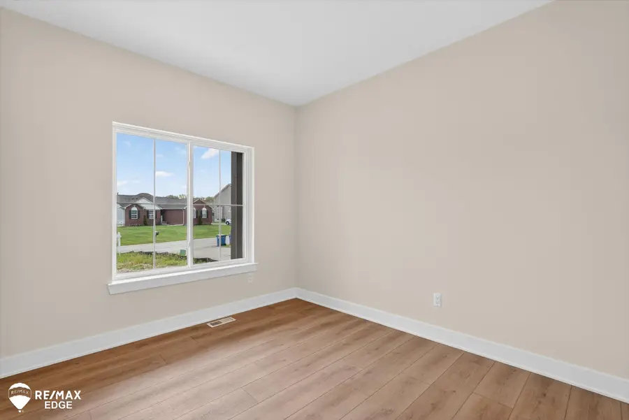 8080 Peninsula, Grand Blanc, MI 48439 - #3