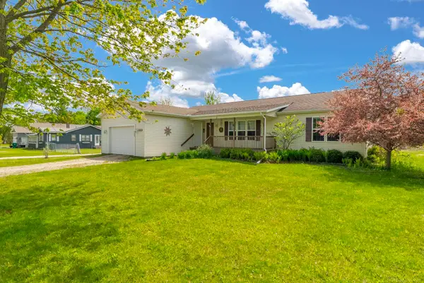 7400 Woodbine, Lexington, MI 48450