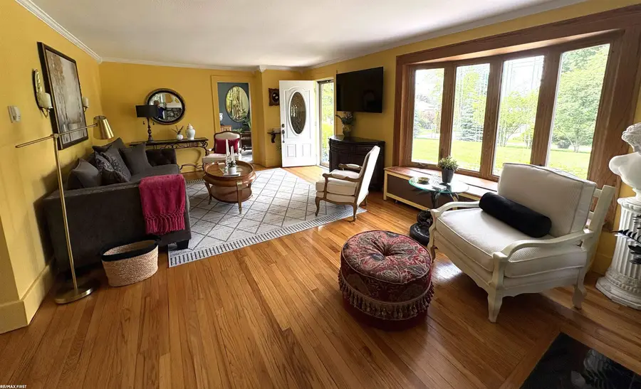 3841 Covert, Waterford, MI 48328 - #2