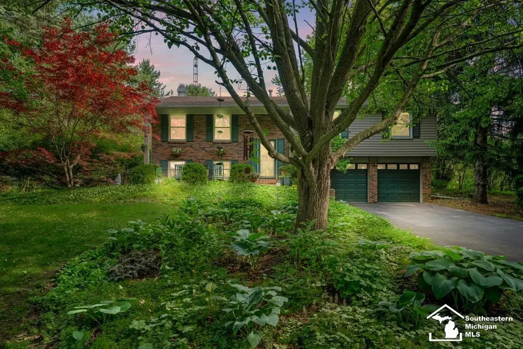 434 W Erie, Temperance, MI 48182 - #1