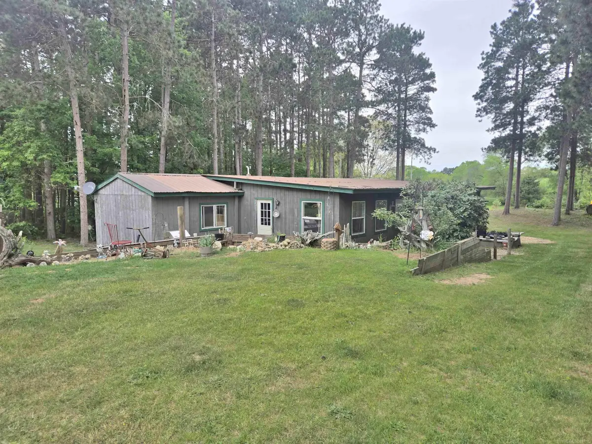 1915 W Garfild, New Era, MI 49446 - #1