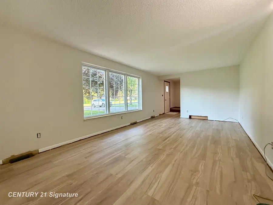 7860 Luann, Saginaw, MI 48609 - #3