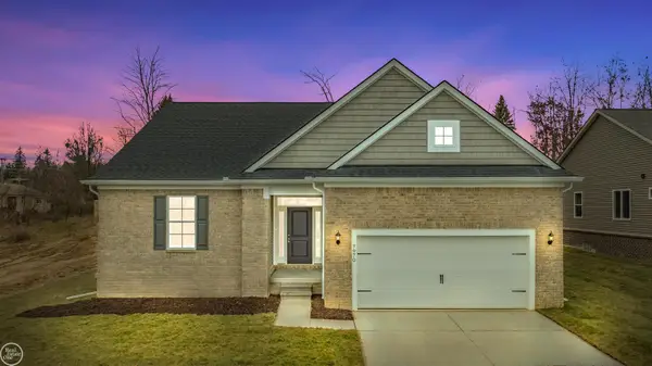 1134 Julian, Waterford, MI 48327