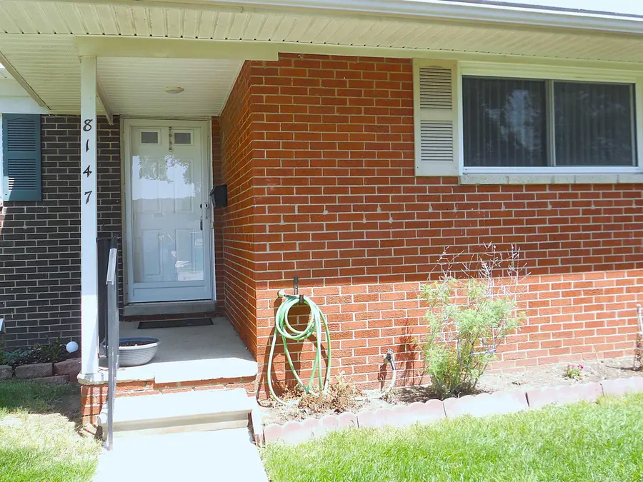 8147 Busko, Warren, MI 48093 - #3