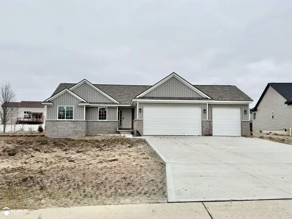 8323 Peninsula, Grand Blanc, MI 48439