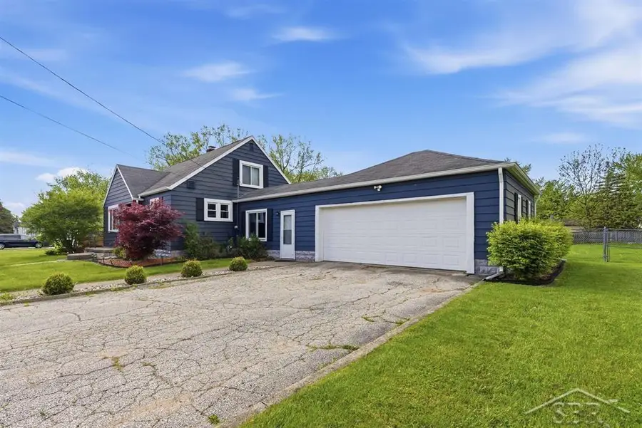301 Church, Auburn, MI 48611 - #2