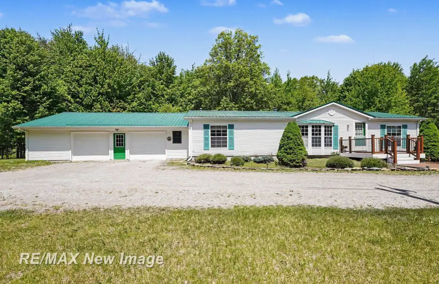 2827 N Eleven Mile, Coleman, MI 48618 - #2