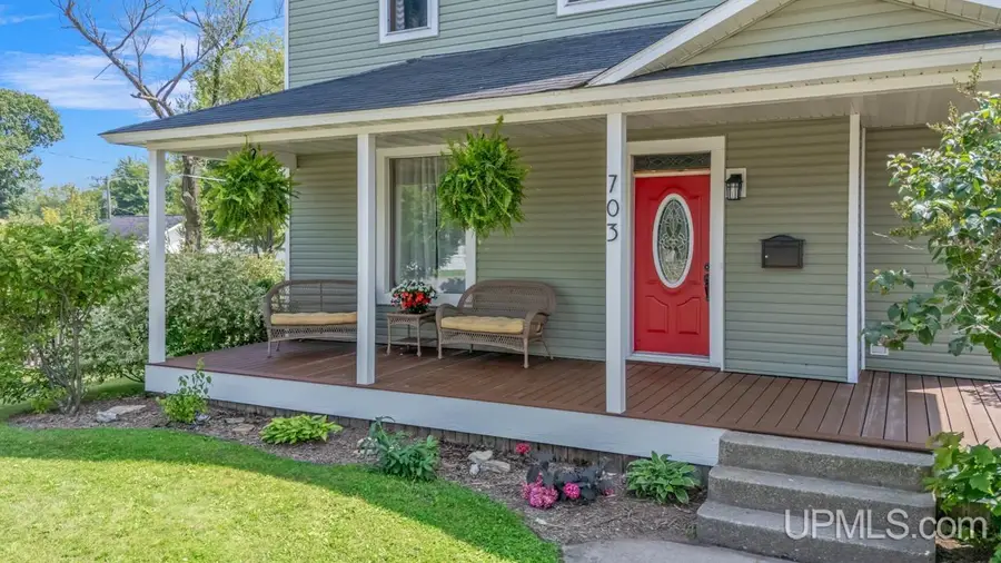 703 Michigan, Gladstone, MI 49837 - #3